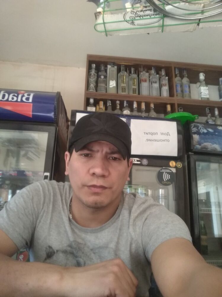  ,   Bahrom, 40 ,   ,   , c 