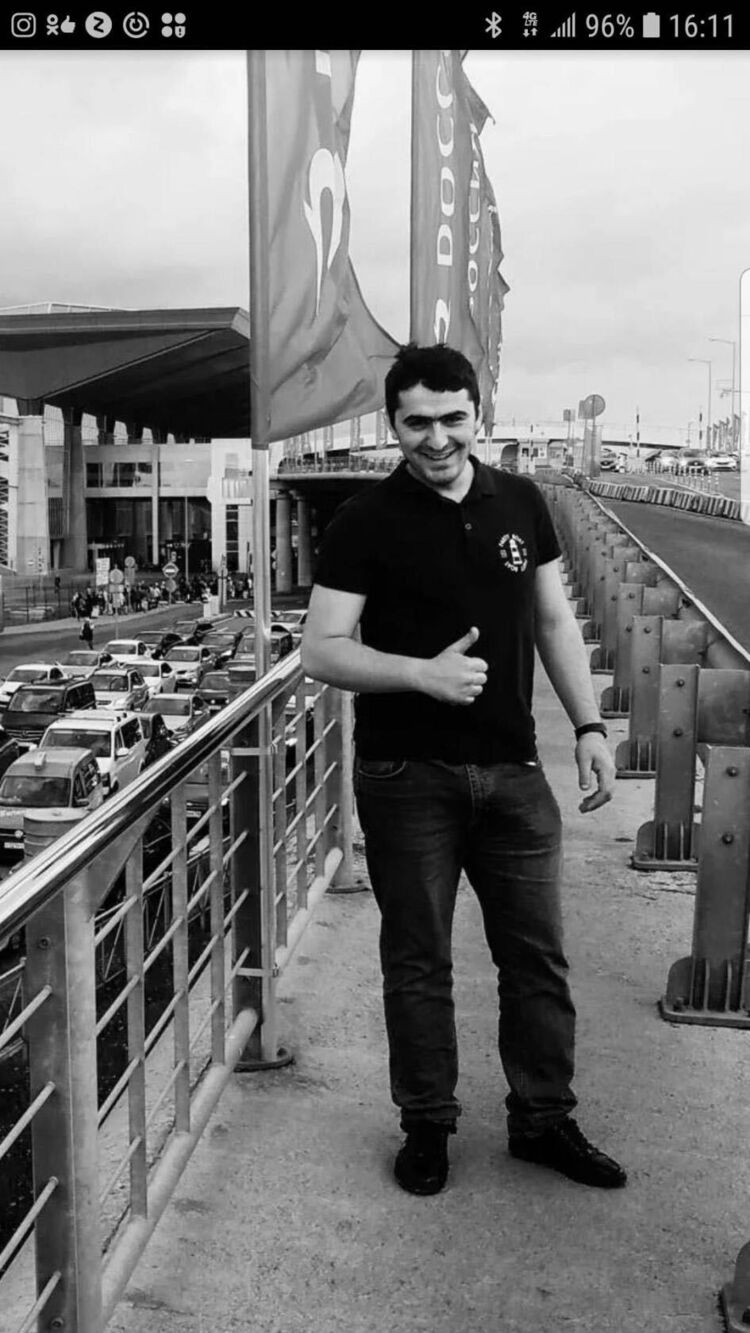  27684141  , 29 ,    -