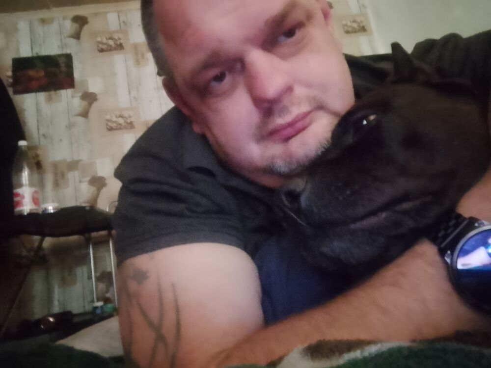  54127701  Vitos, 44 ,    