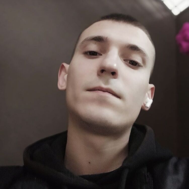 ,   Andriy, 21 ,   ,   