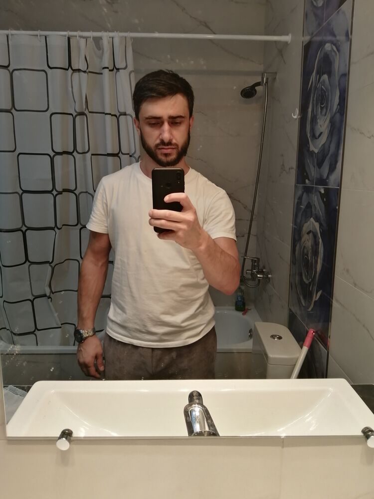  30808231  Ramin, 30 ,    