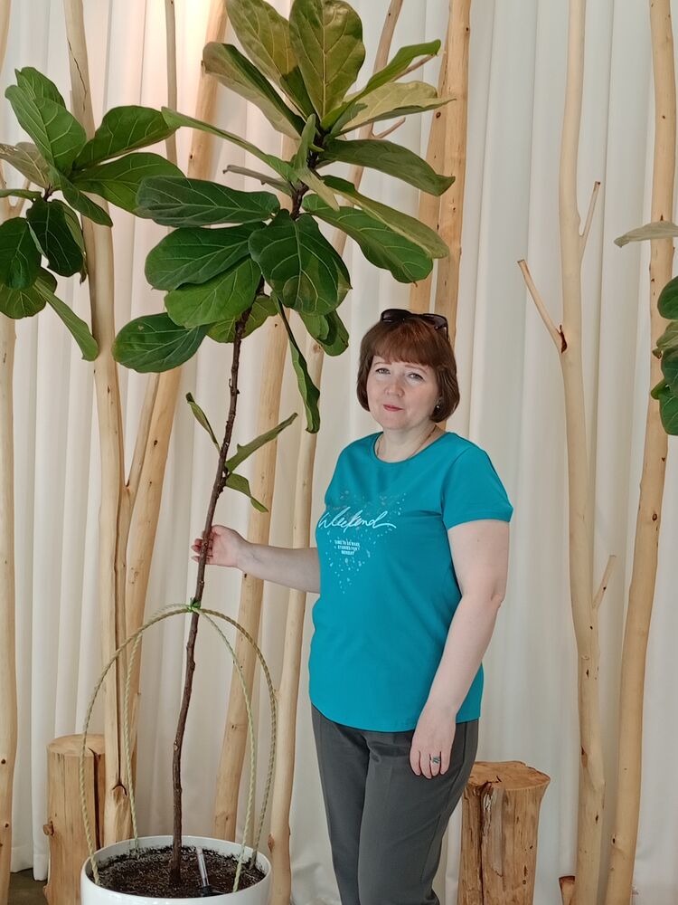  51984001  Oksana, 48 ,    