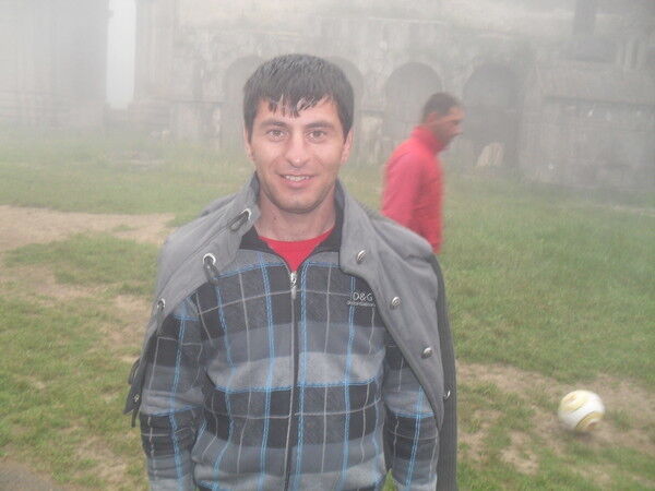  ,   Grigor, 42 ,   ,   , c 