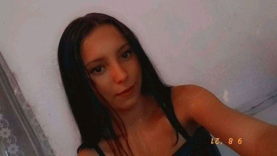  23702211  Liza, 24 ,    