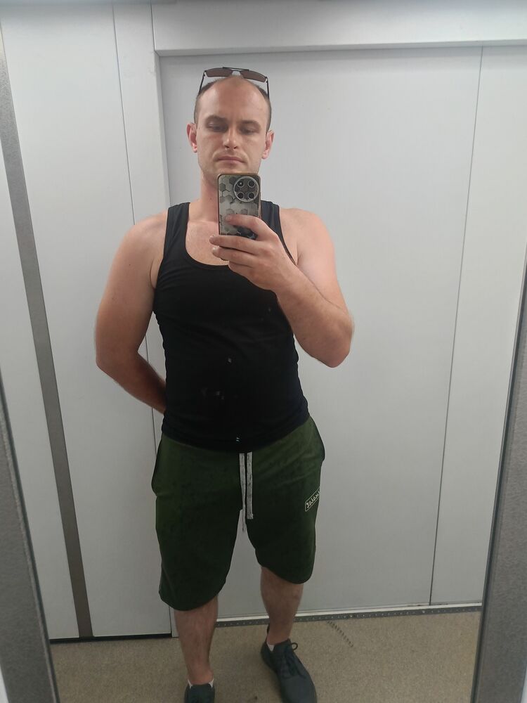  52832871  , 29 ,    