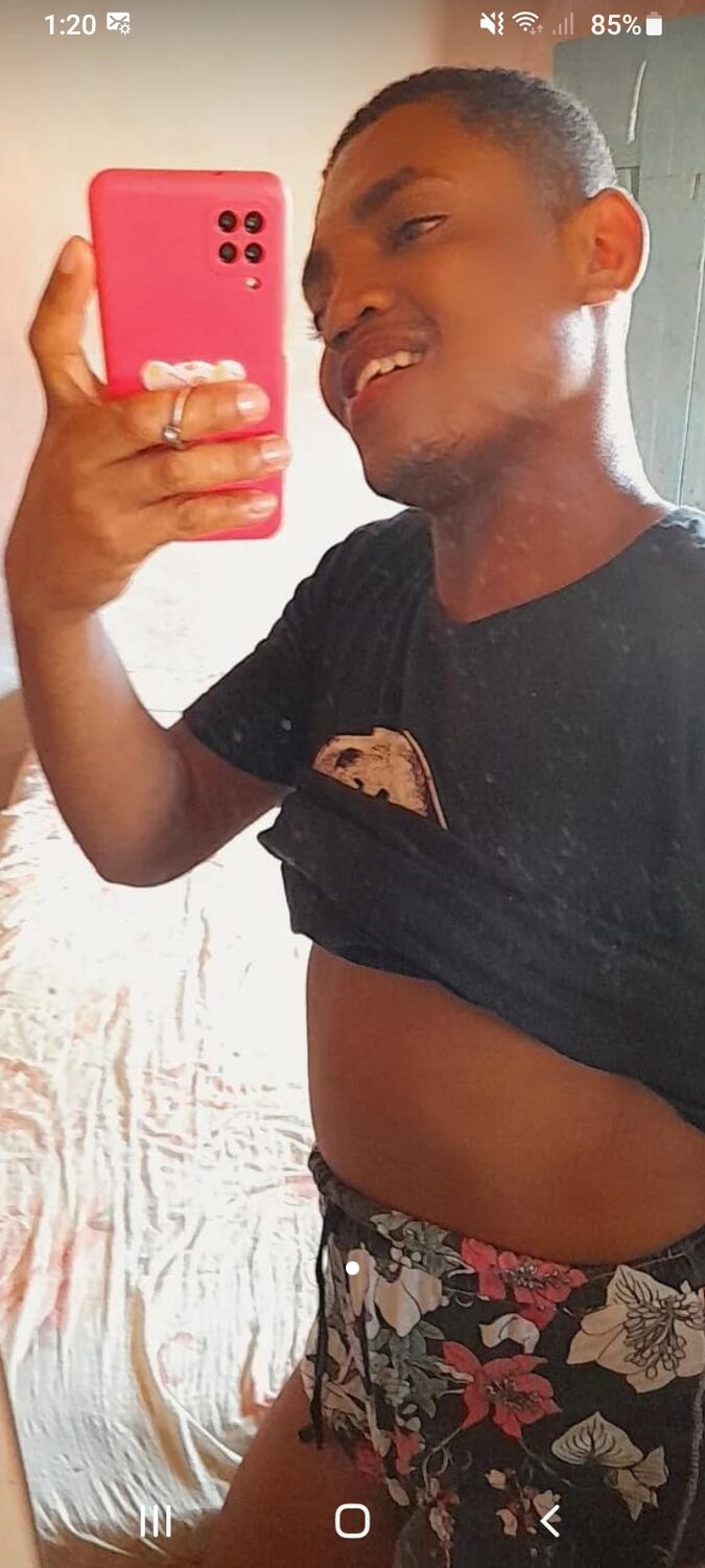  42423431  Juliano, 23 ,    Port-Au-Prince