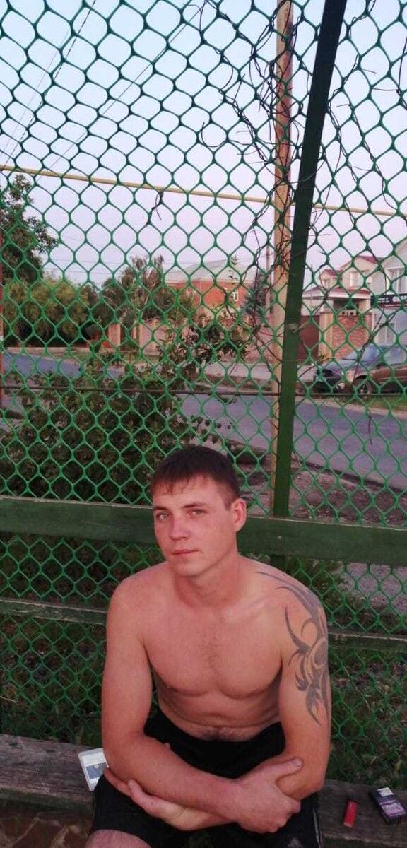  ,   Konstantin, 36 ,   ,   , c 