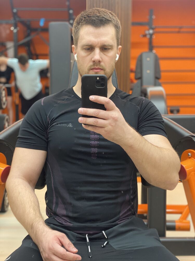  ,   Alex, 37 ,   ,   