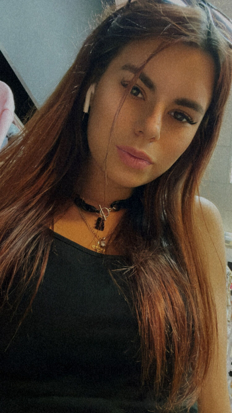  31974431  , 24 ,    