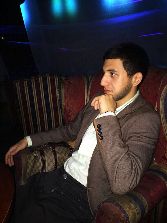  40087011  Ramil, 33 ,    -