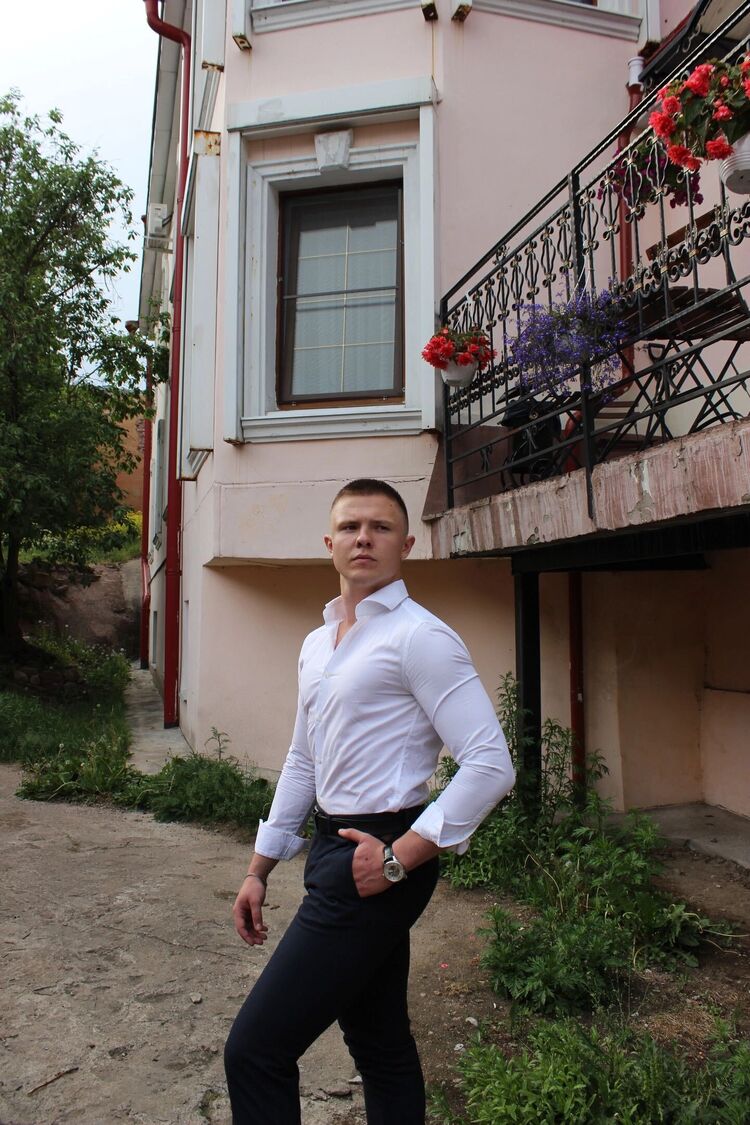  31854221  , 24 ,    -