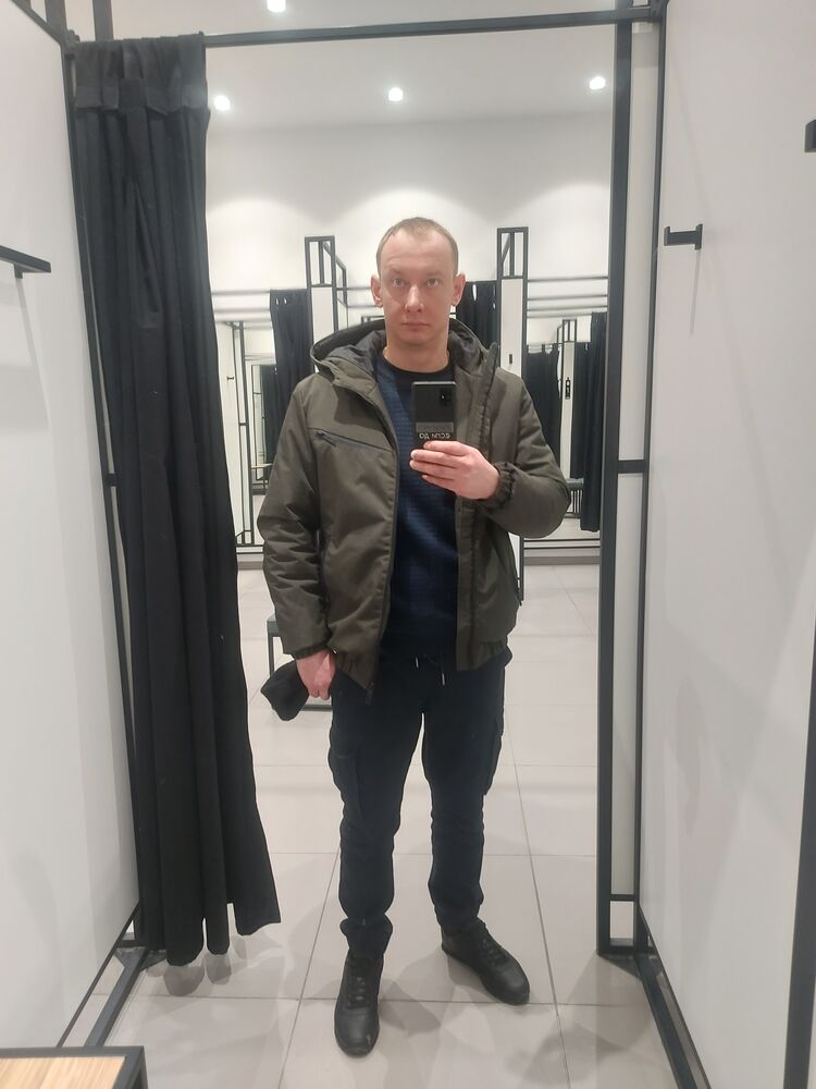 32811571  , 35 ,    