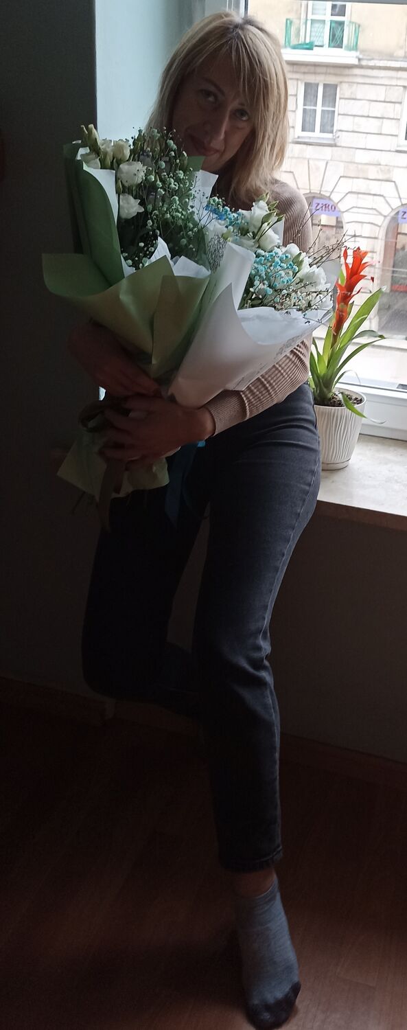  ,   Olya, 42 ,   ,   