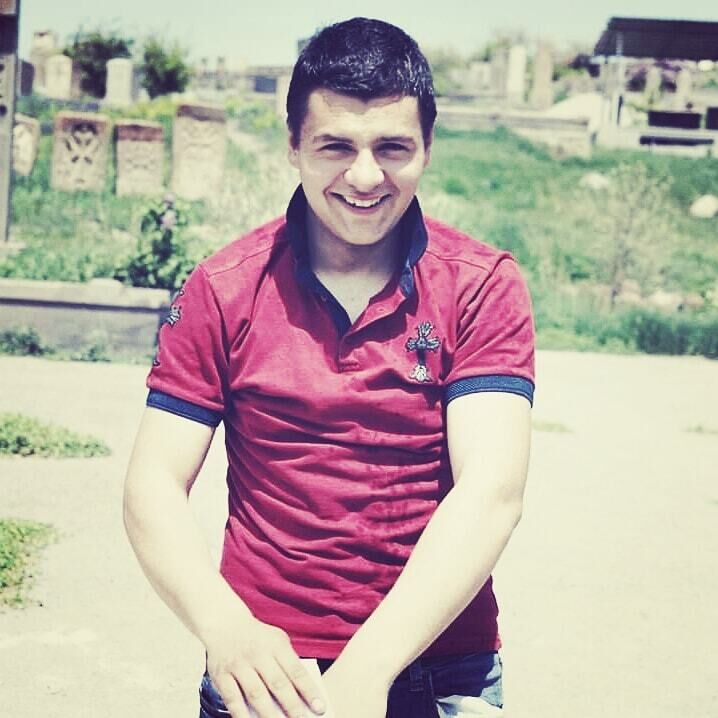  35208171  Suren, 26 ,    