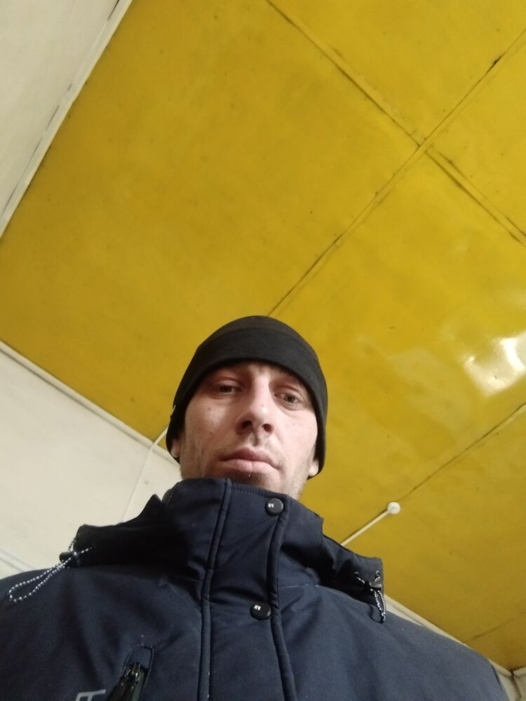  ,   Vladimir, 35 ,   ,   