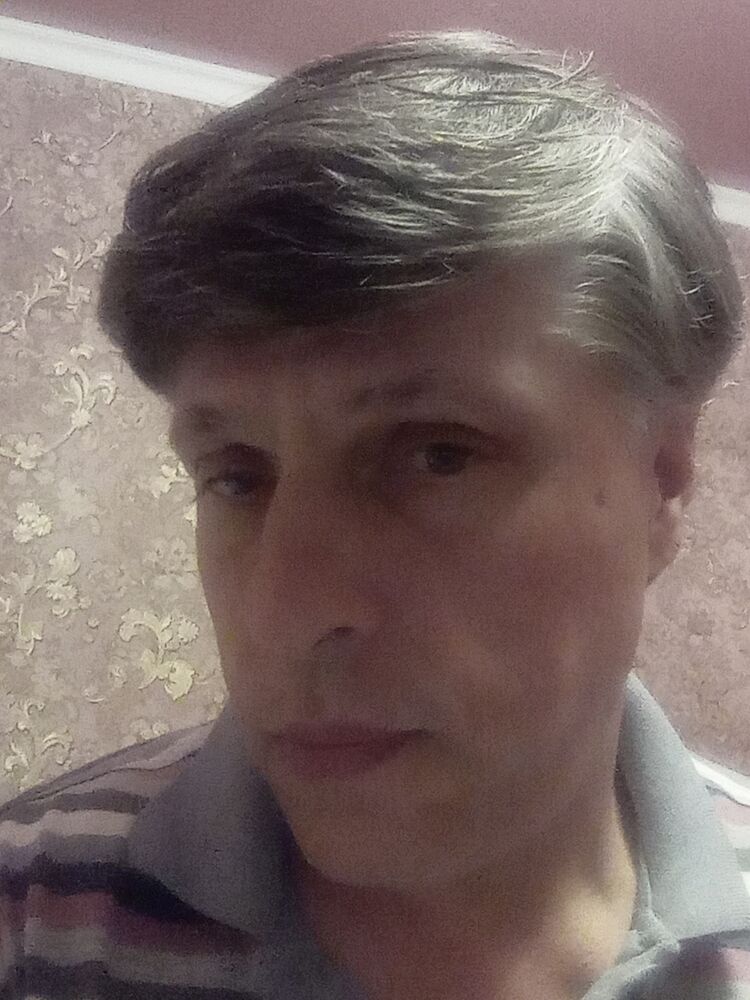  51381161  Armen, 34 ,    