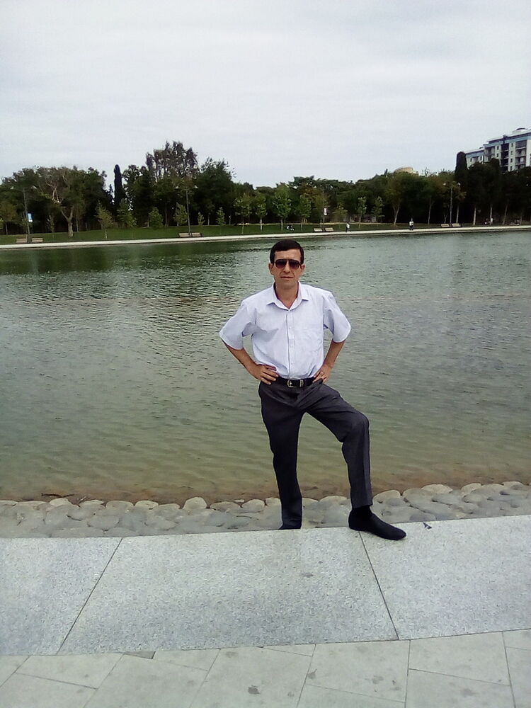  13107491  Elnur, 47 ,    