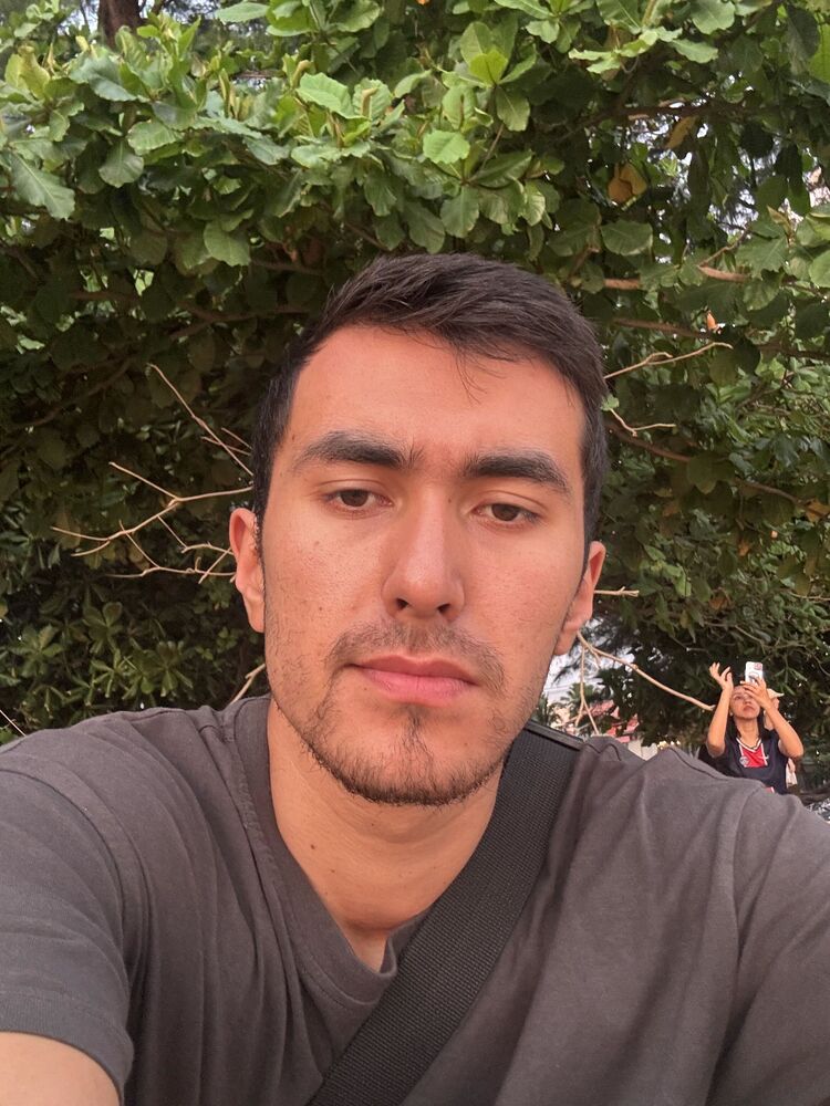  Phuket,   Jon, 23 ,   ,   