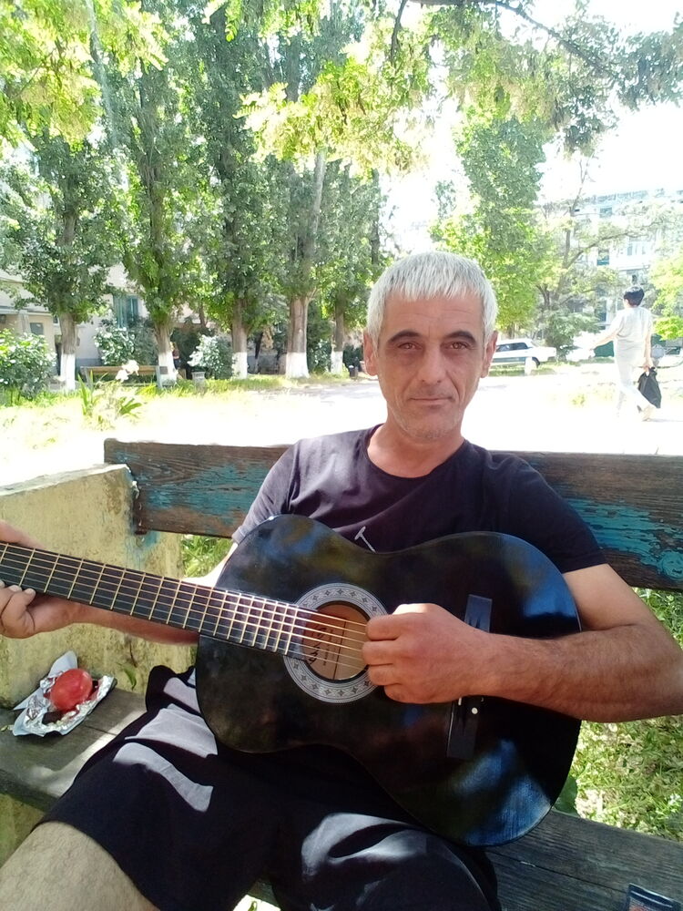  34828031  , 42 ,    