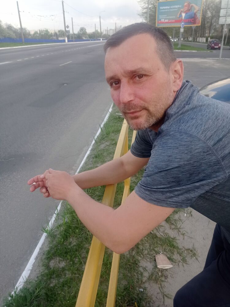  53566061  Sergey, 47 ,    