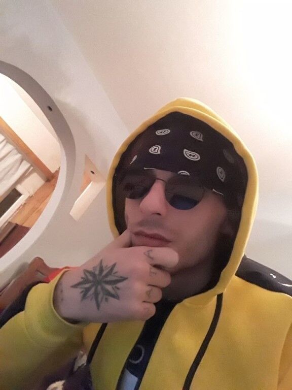 ���� 19543711 ������� ZuRa, 32 ����, ���� ���������� � �������