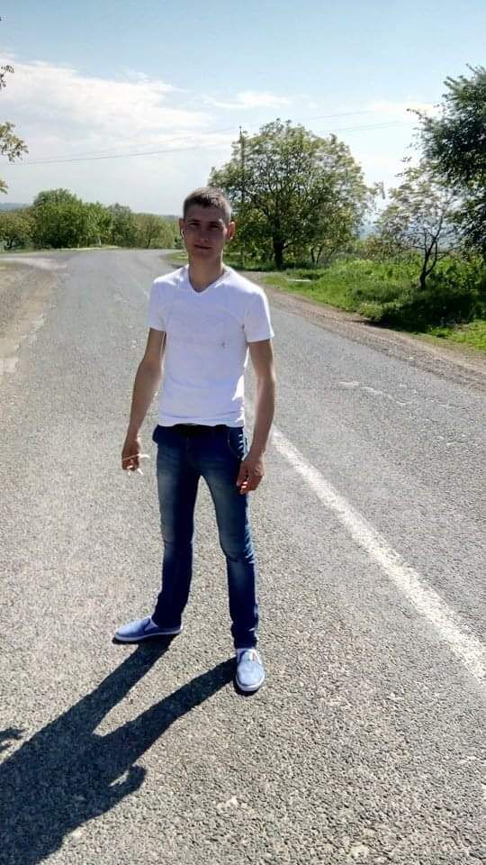  29506081  Victor, 29 ,    