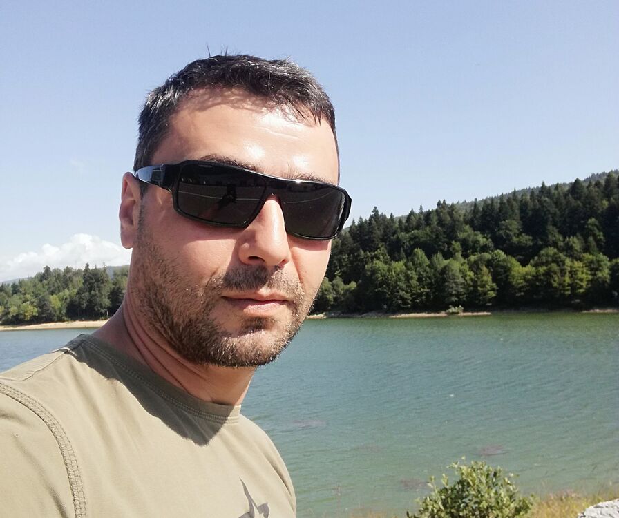  54128641  Kost, 47 ,     