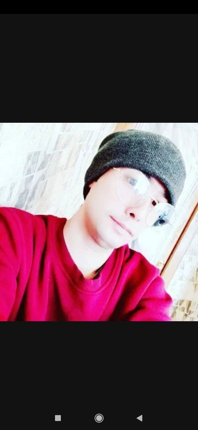  38530731  Timur, 31 ,    