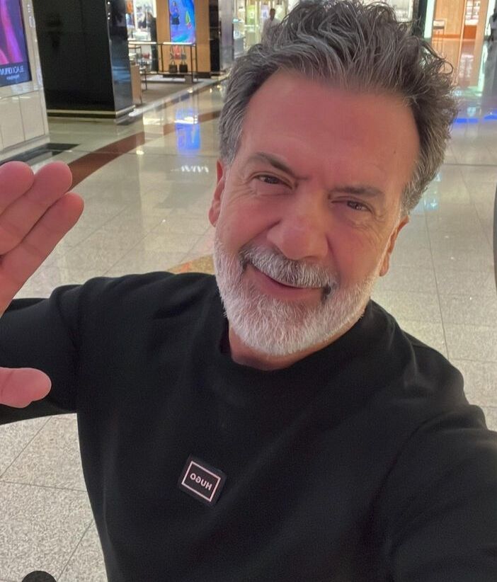  ,   Dr Robert, 57 ,   ,   