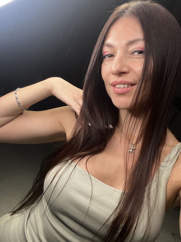  48810661  Olga, 43 ,    