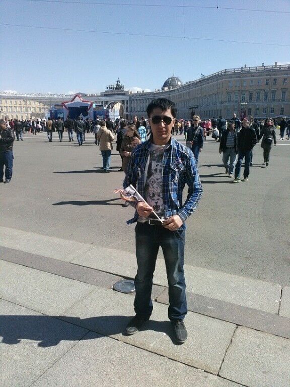  8098281  Alimuhammad, 33 ,    -