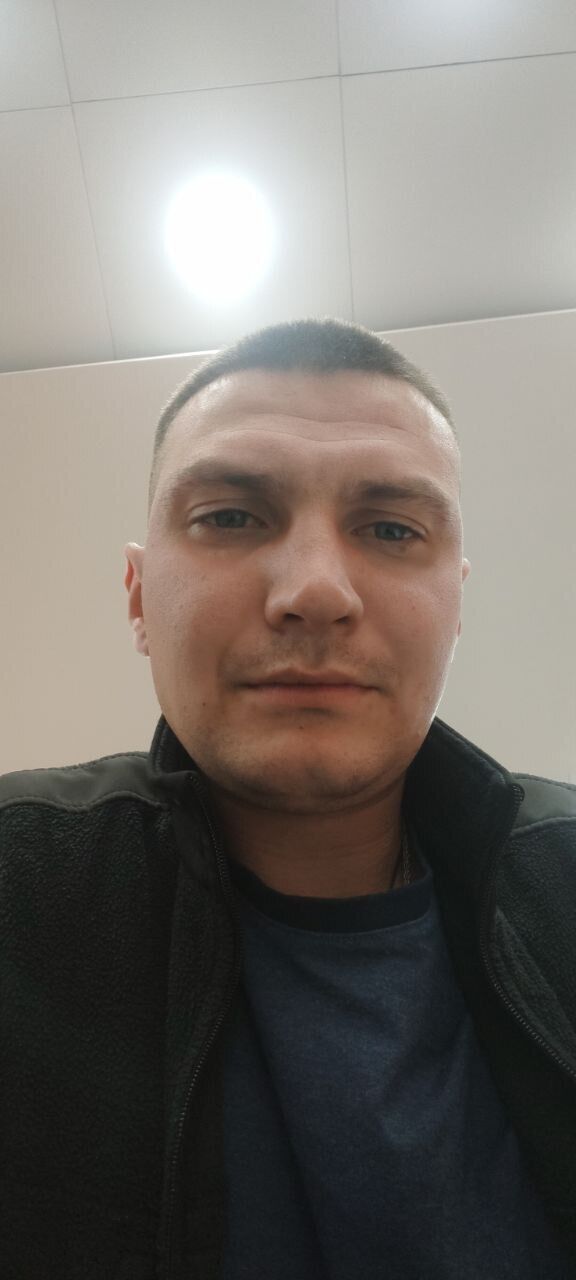  46934771  Ivan, 28 ,    