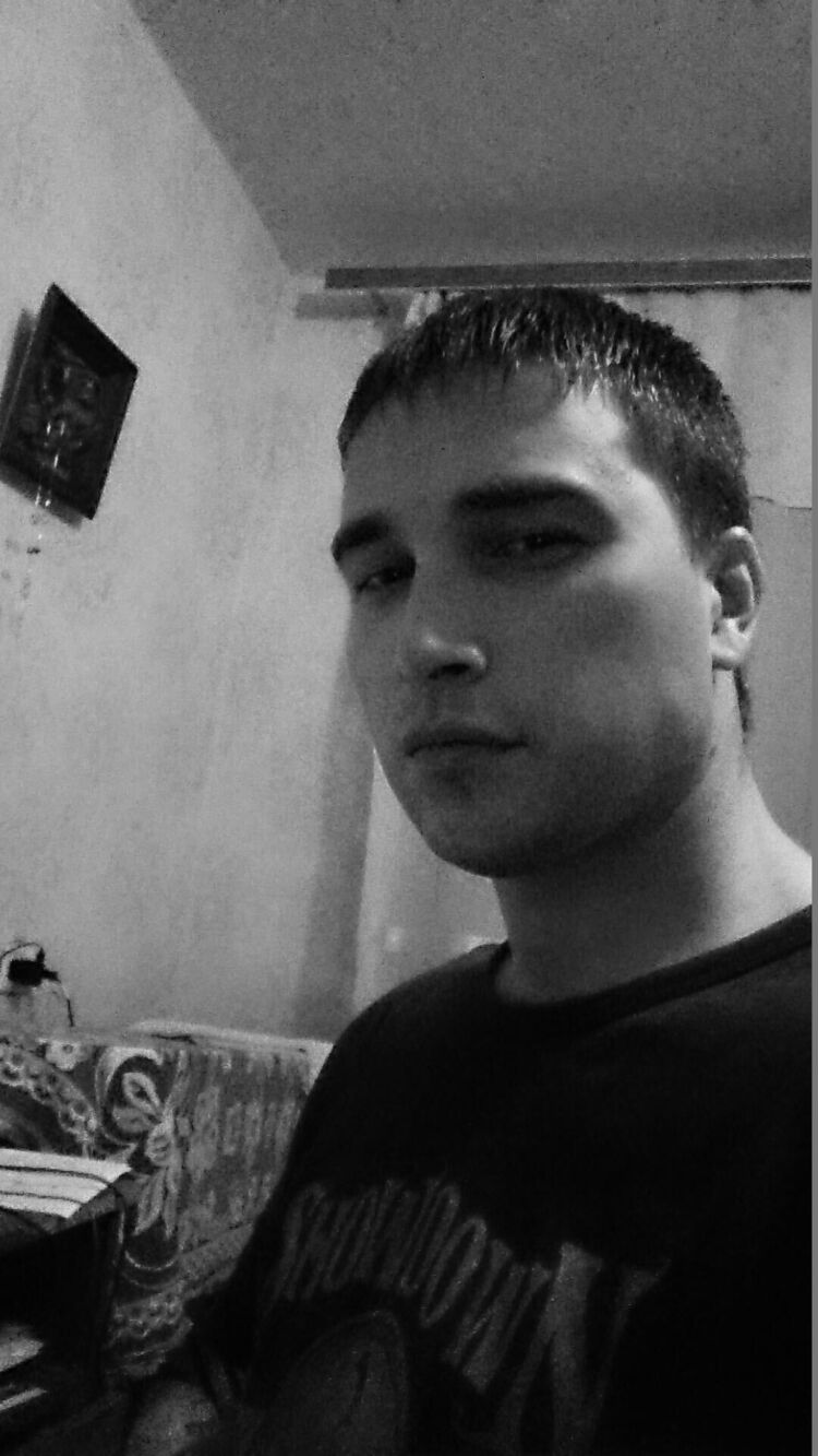  32261101  Mr, 37 ,    