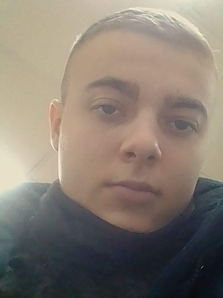  ,   Akio, 26 ,   
