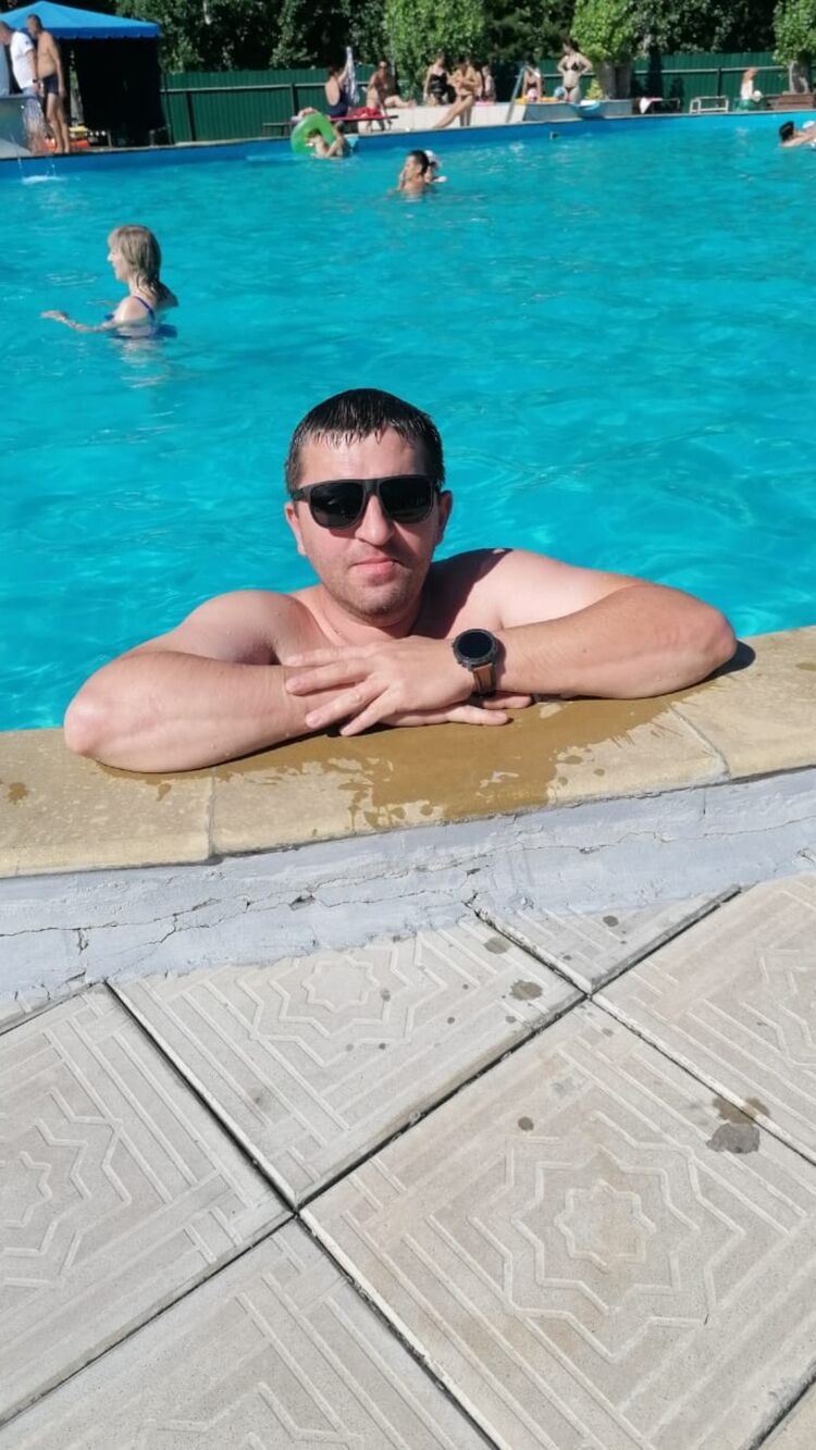  ,   Eduard, 36 ,   ,   , c , 