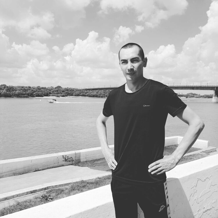  27451741  Danir, 37 ,    