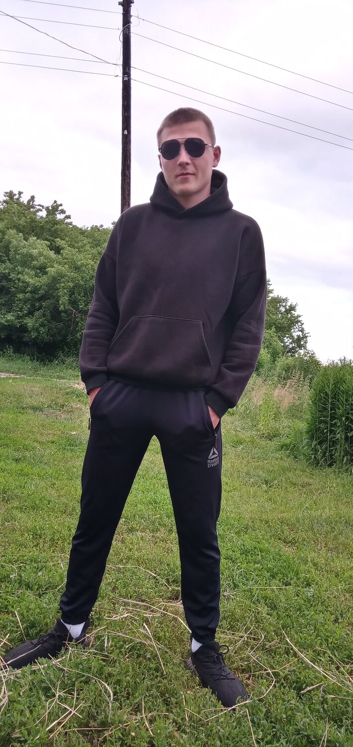  ,   Ilya, 22 ,     , c , 