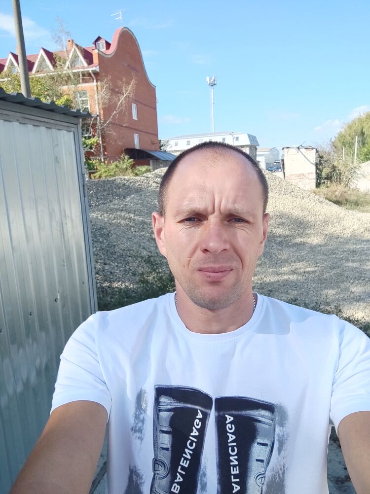  53875581  Maxim, 32 ,    