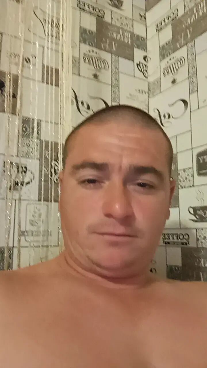  48119261  Vitalik, 36 ,    