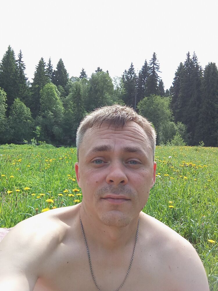  47444201  Anton, 36 ,    -