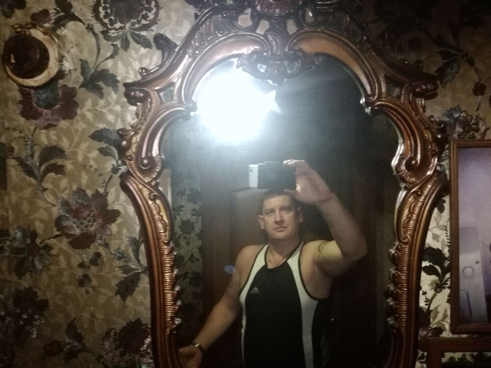  ,   Mihail, 48 ,     , c 