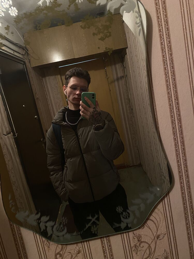  33717751  , 24 ,    