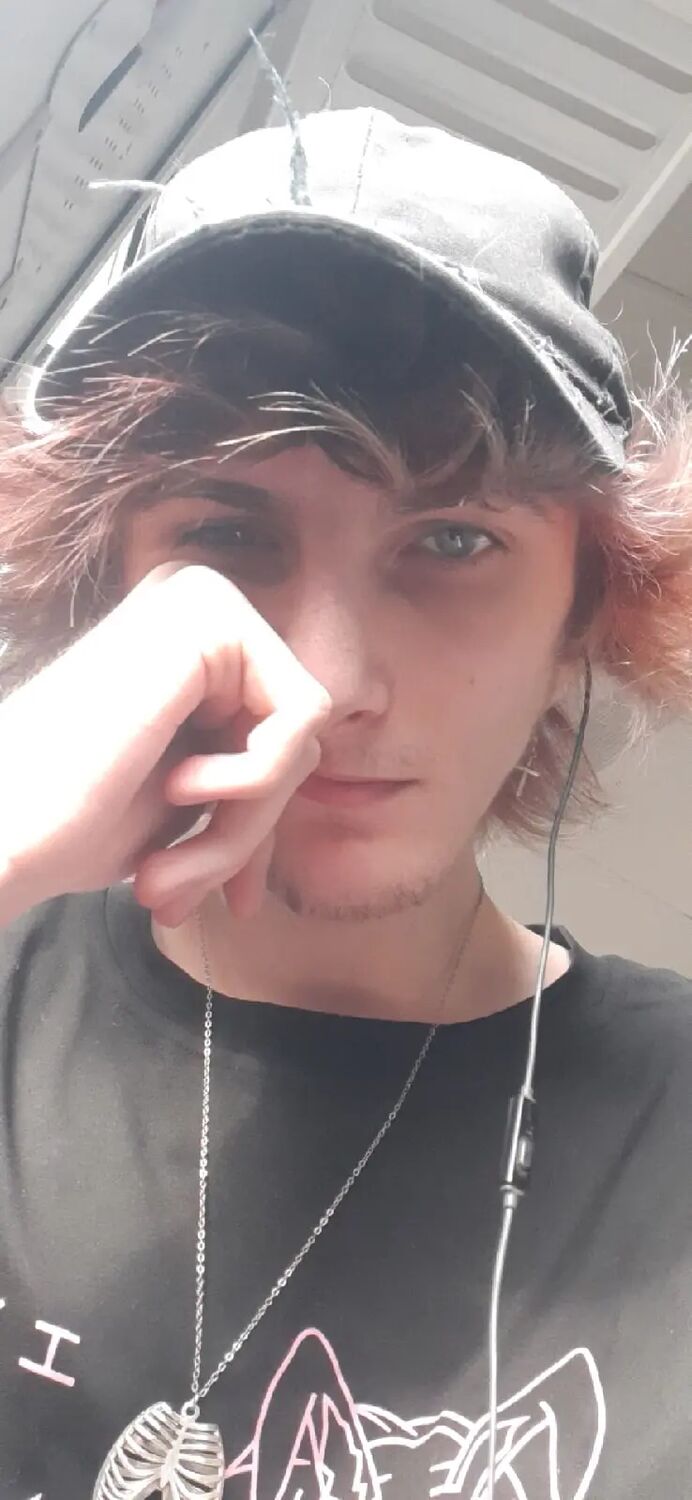  36937481  , 21 ,    
