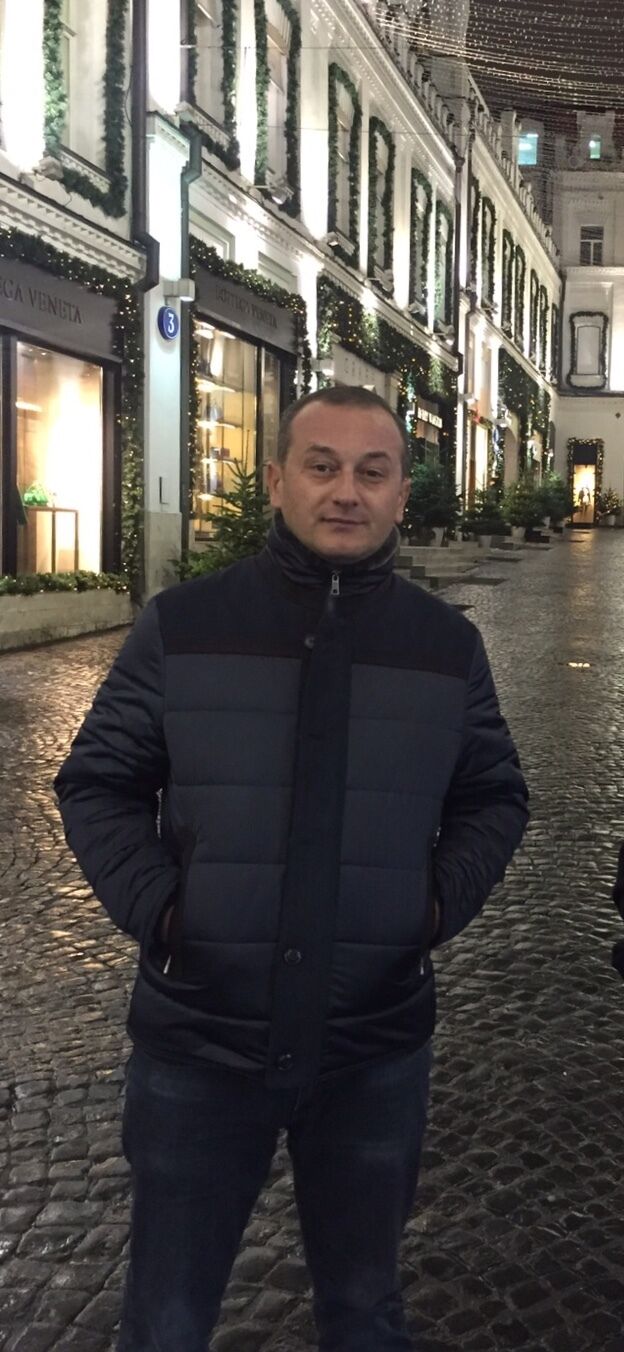  24127291  Elik, 41 ,    