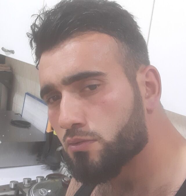  ,   Raul, 33 ,  
