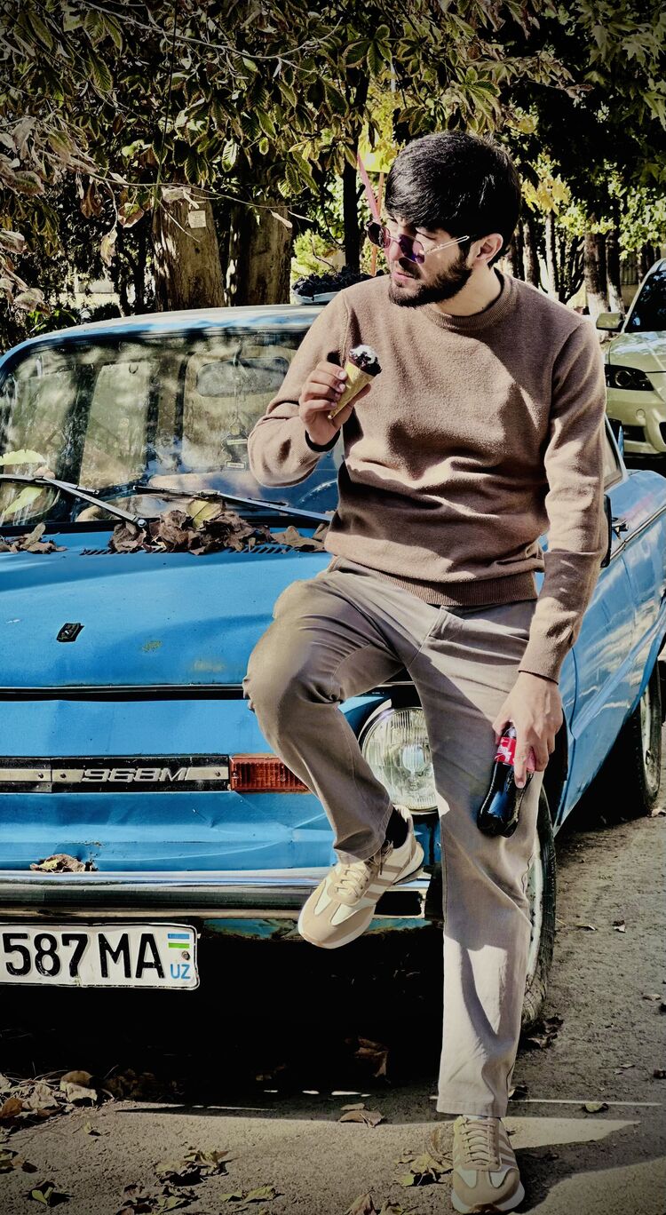  54596721  Abdujalil, 28 ,    