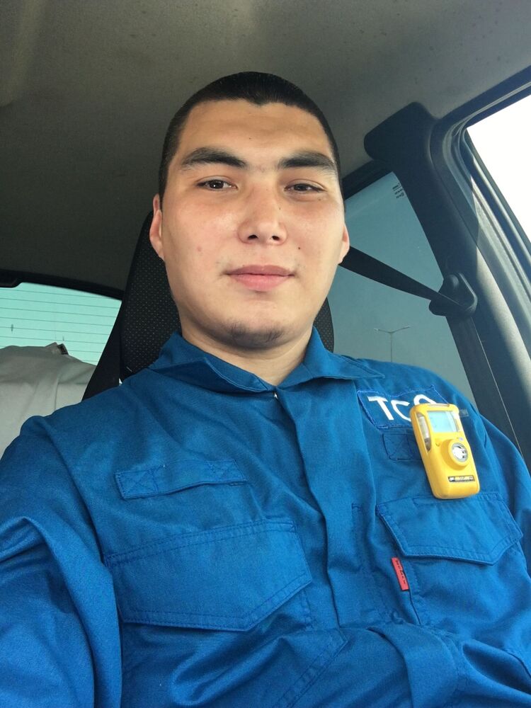  ,   Timur, 32 ,   ,   , c 