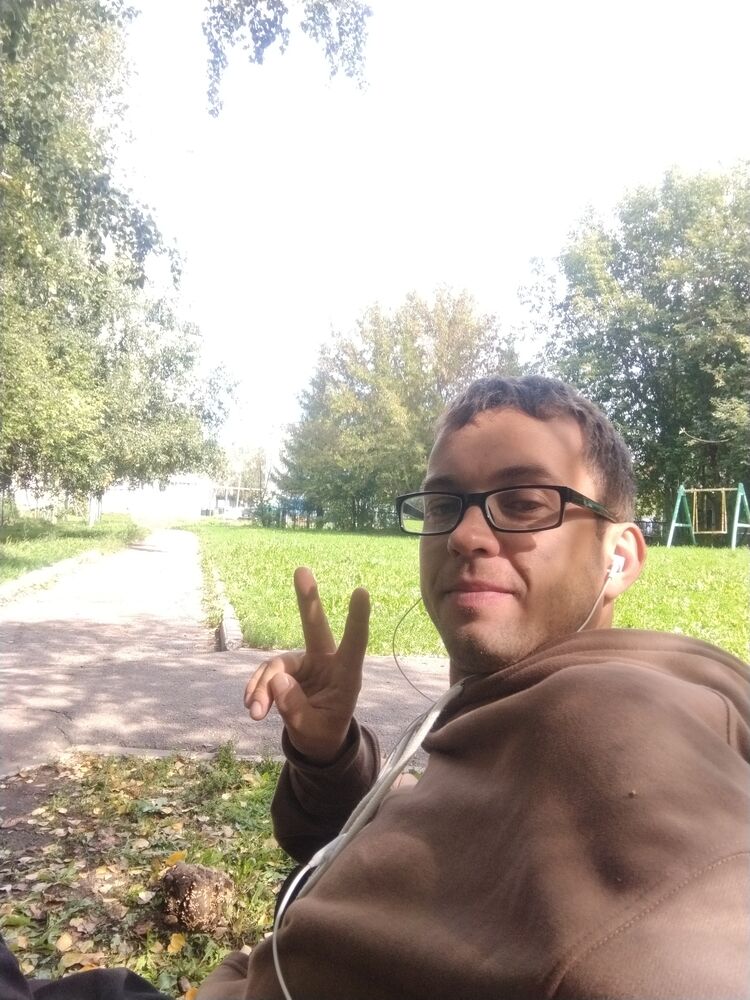  -,   Vladimir, 33 ,     , c 