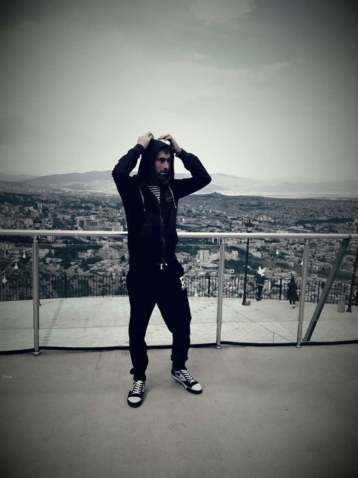  19182181  Gega, 36 ,    