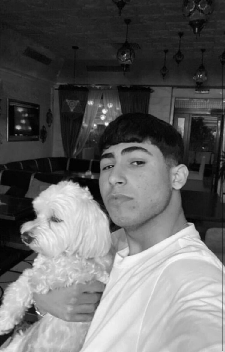  ,   Ruslan, 21 ,   ,   